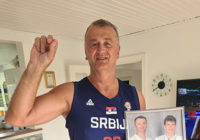 "VEĆ SMO ŠAMPIONI SVIJETA!" Borišin stric objavio emotivnu sliku i poslao jaku poruku (FOTO)