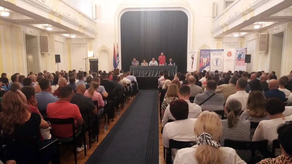 Sindikalci u RS nezadovoljni platama: Krajem septembra izlaze na ulicu