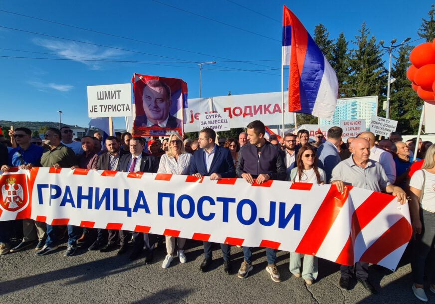 "GRANICA POSTOJI" Počeo skup u znak podrške institucijama Srpske (FOTO, VIDEO)