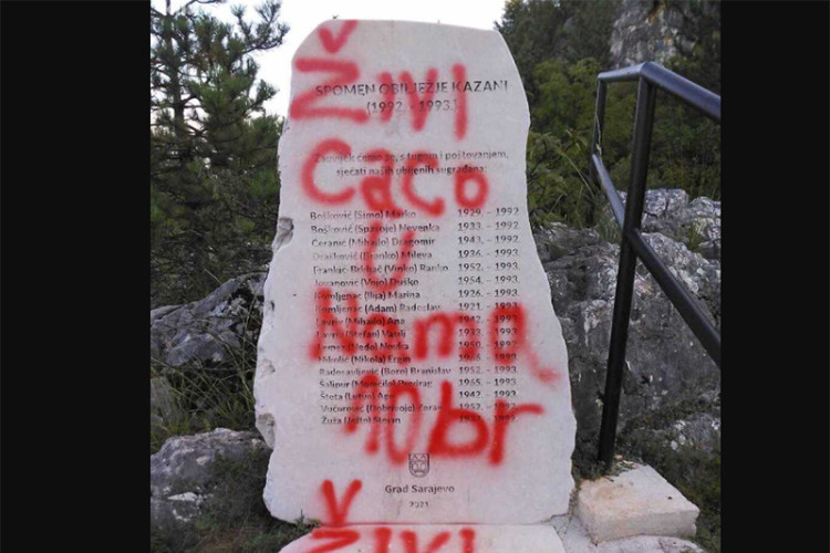 Vandali oskrnavili spomenik ubijenim Srbima u Sarajevu