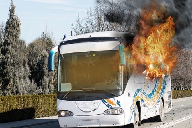 Gori đački autobus u Žepču