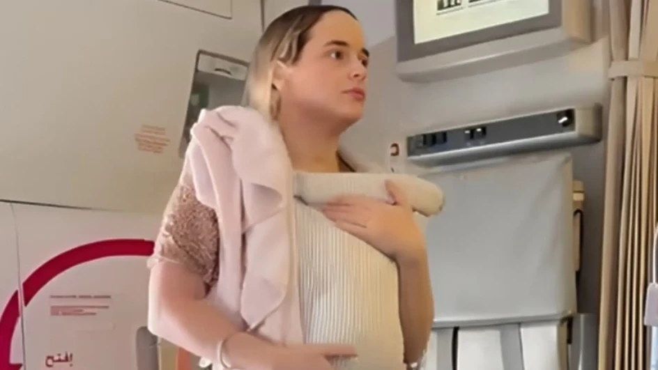 Mlada mama pokazala kako uspavljuje bebu i izazvala raspravu