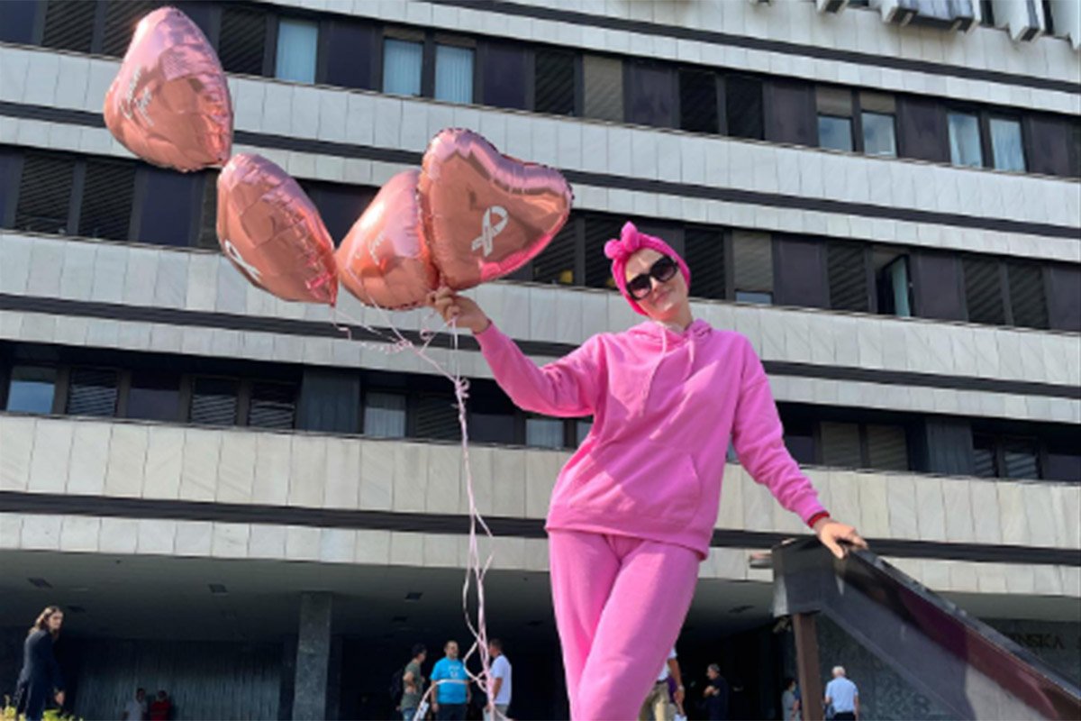 "UBILI SMO GA, NESTAO JE!" Mlada Banjalučanka Sandra Savić pobijedila opaku bolest (FOTO)