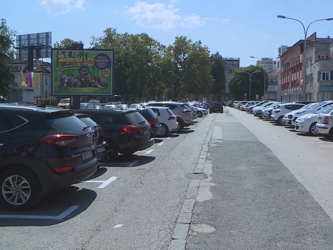 BESPLATAN PARKING KOD STARE AUTOBUSKE STANICE Građani mogu donirati novac za Ognjenovo liječenje