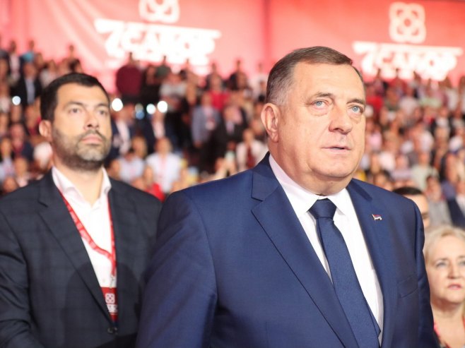 Dodik: SNSD jedan od predvodnika borbe za tradicionalne vrijednosti