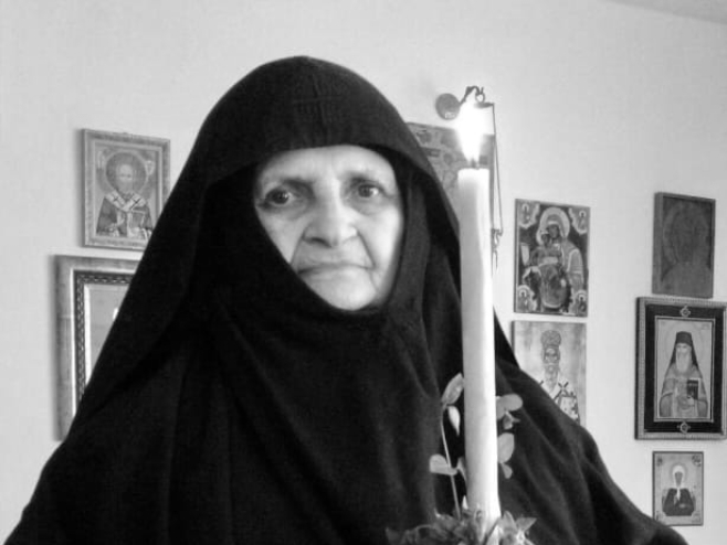 Upokojila se mati Marta