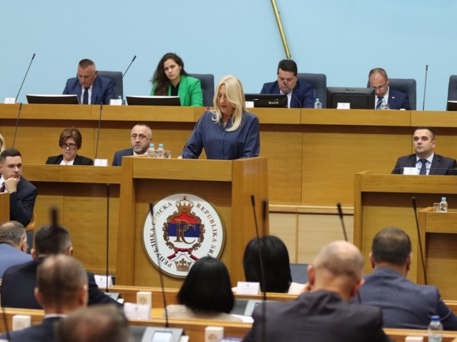 Narodna skupština Srpske podržala veto Cvijanovićeve (FOTO)
