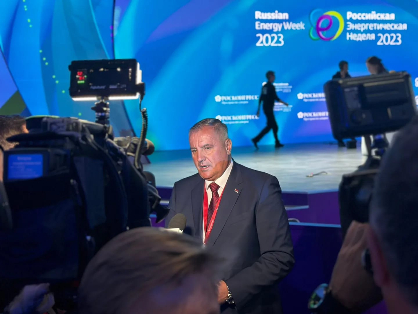 Višković u Rusiji sa predstavnicima više kompanija u vezi sa projektom gasifikacije