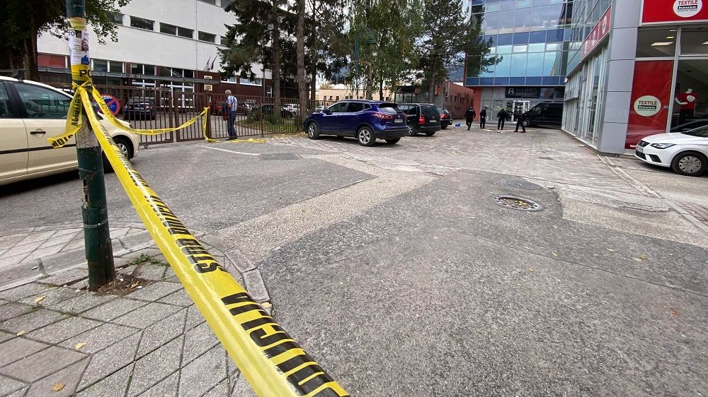 DRAMA NA ILIDŽI Muškarac pucao u blizini osnovne škole, policija ga privela