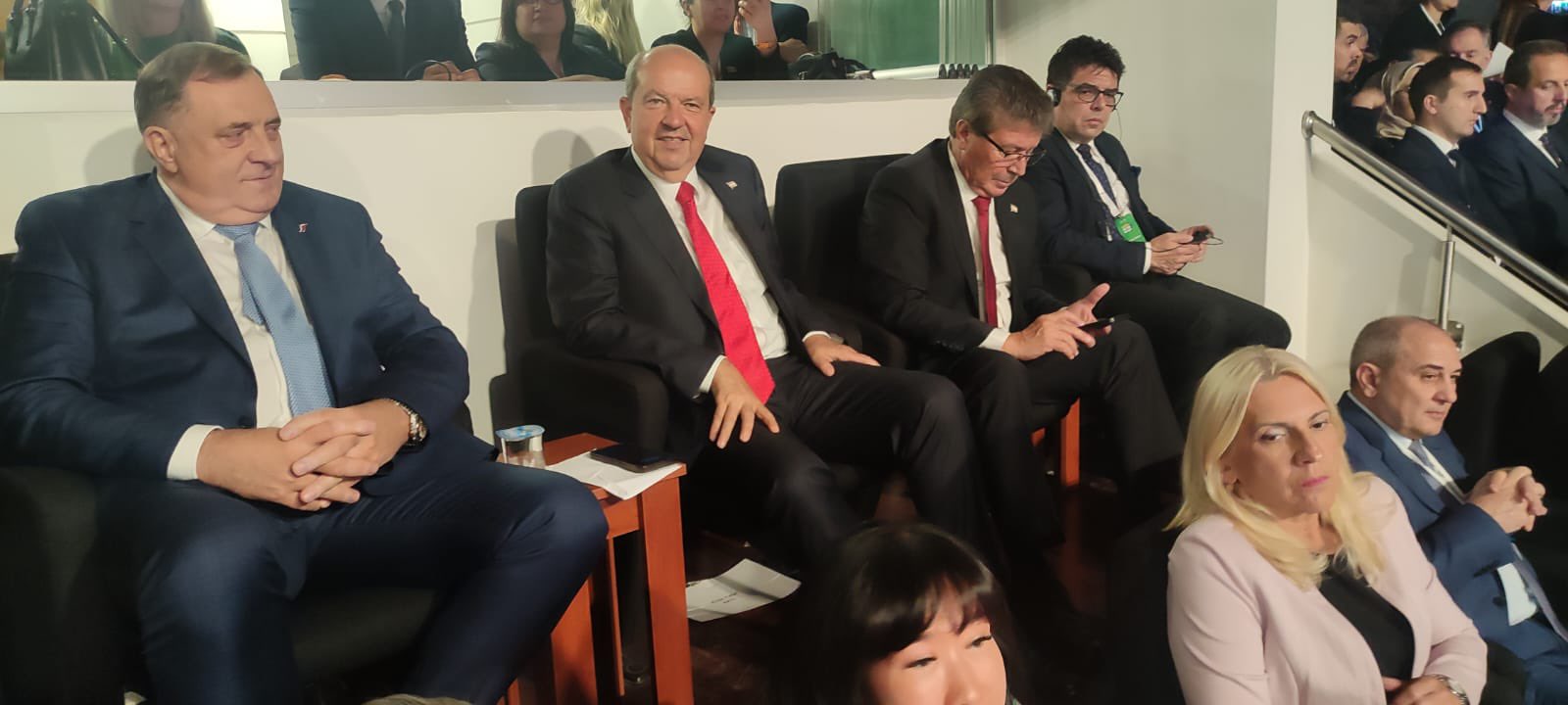 DANAS SASTANAK SA TURSKIM PREDSJEDNIKOM Dodik i Cvijanović doputovali u Ankaru (FOTO)