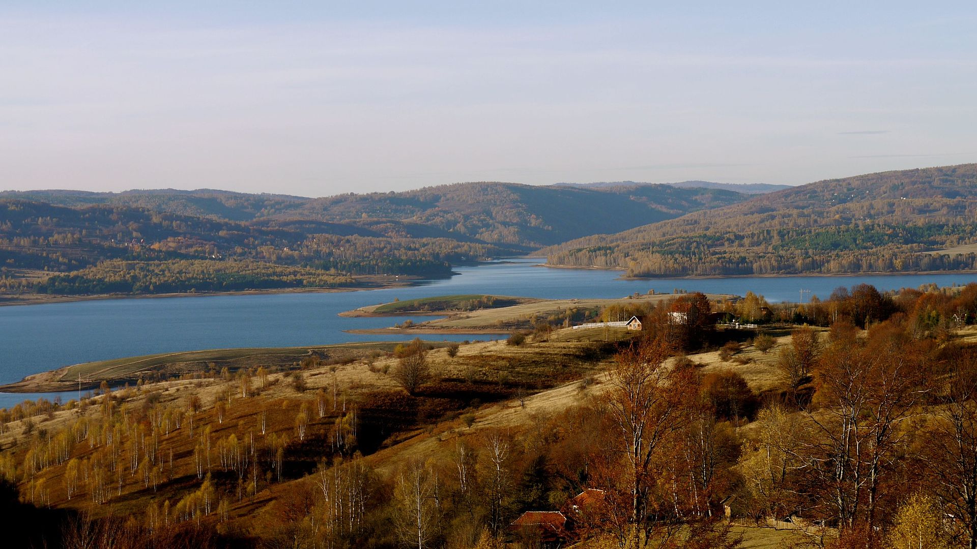 JEZERO NA NAJVEĆOJ NADMORSKOJ VISINI NA BALKANU Poznato po plutajućim ostrvima i legendi koja je nekada izazivala strah