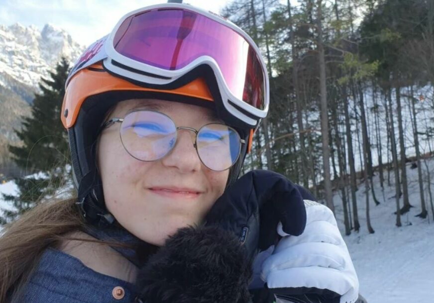 RIJEČI IZ NJENOG LEKSIKONA KIDAJU DUŠU Mara koja je ubijena u "Ribnikaru" bi danas napunila 14 godina