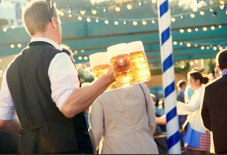 Mladić iz BiH prijavljen zbog uznemiravanja djevojaka na Oktoberfestu