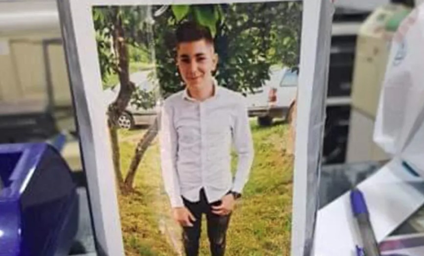 PROBUDIO SE IZ KOME Dječak Rade Pušac iz Banjaluke trebna našu pomoć