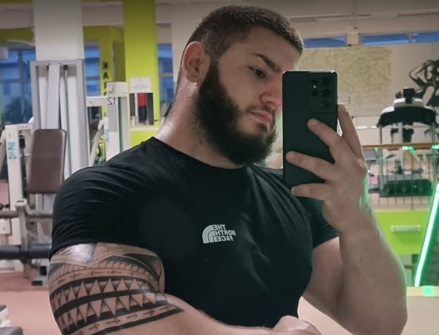 HOROR U MODRIČI Mladić (18) priznao ubistvo bake, izbo je nožem 24 puta (FOTO)
