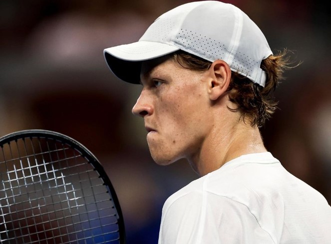 ŠELTON NIKAKO DA SE "OPORAVI" OD "SPUŠTANJA SLUŠALICE" Siner izdominirao za četvrtfinale