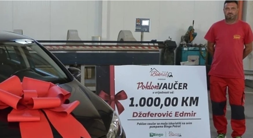 KAMO SREĆE DA JE VIŠE TAKVIH Gazda radniku poklonio Golfa 6 i vaučer od 1.000 KM