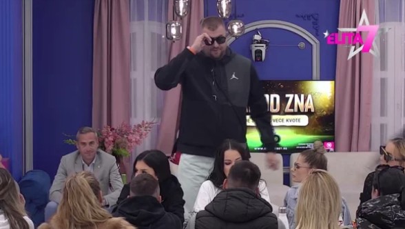 JANJUŠ I ANELI STAVILI SVE KARTE NA STO! Jedno drugom izjavili ljubav, ona priznala pred svima da bi se udala za njega (VIDEO)