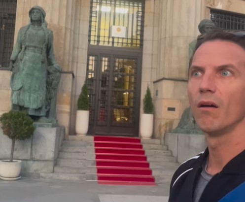 POZNATI SRPSKI INFLUENSER POSJETIO BANJALUKU Ivana oduševila krajiška ljepotica, "zavirio" i na mjesta na koja turisti ne idu (VIDEO)
