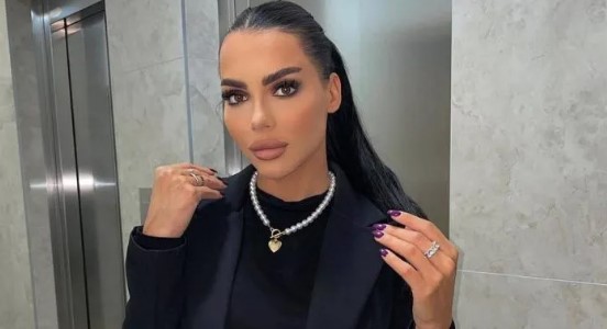 HELENA TOPALOVIĆ POKAZALA KAKO PRAVI BUREK I ZADALA ZADATAK SVIM DJEVOJKAMA "Može i top riba i domaćica" (FOTO)