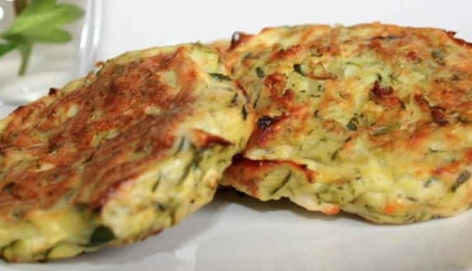 IDEALAN DORUČAK Pljeskavice od tikvica i feta sira