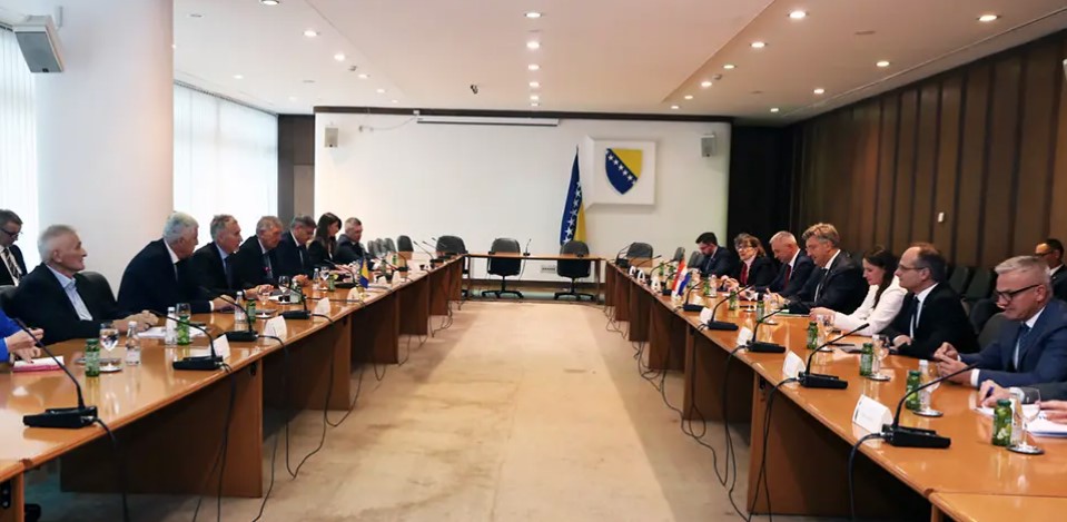 Članovi Kolegijuma oba doma sa Plenkovićem o putu BiH u ЕU