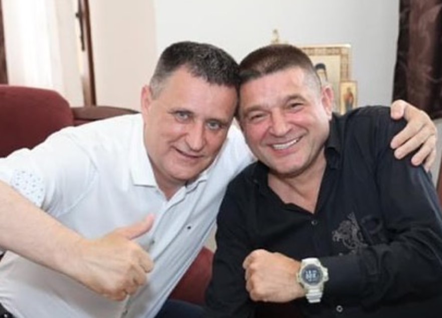 "PONOSNI SRBINE, DOKTORE VIČNI" Baja Mali Knindža čestitao rođendan Vladi Đajiću uz hit stihove (FOTO)