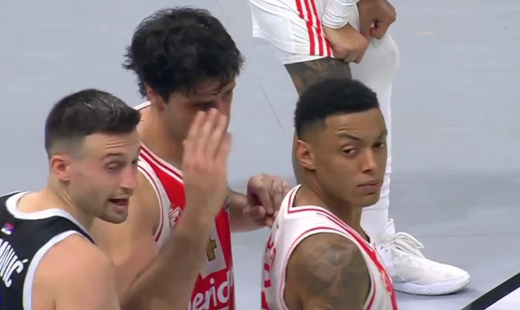 ŠOKANTAN SNIMAK Teodosić poslao Avramovića u ****