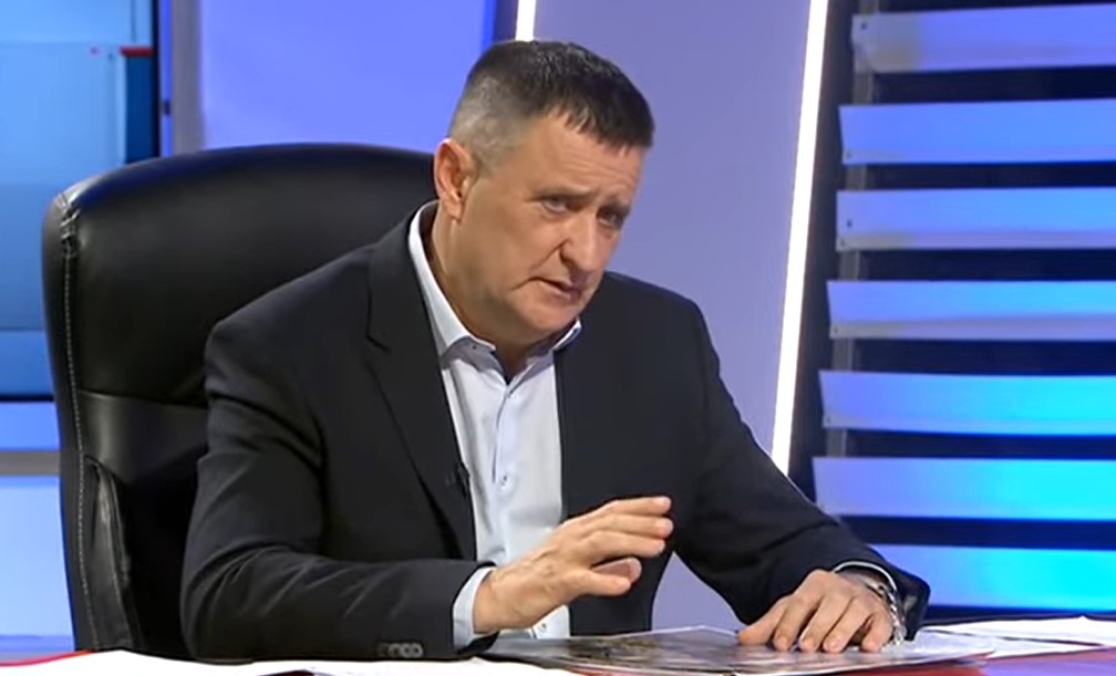 (VIDEO) ĐAJIĆ OPLEO PO STANIVUKOVIĆU Pokazao kompromitujuće fotografije školskog dvorišta u Adi