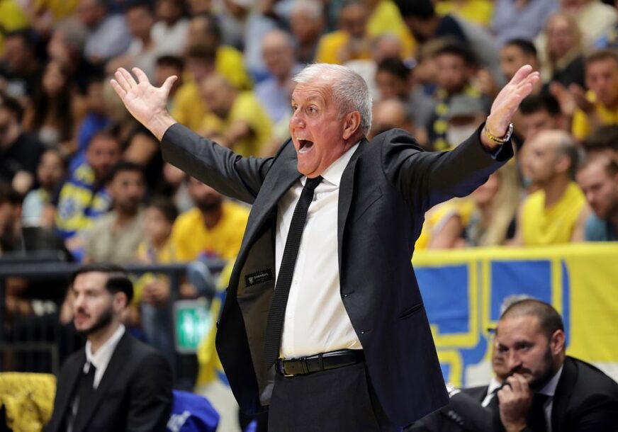 Obradović bijesan: "Sada ćete u hotelu da gledate kako ste igrali, odmah" (VIDEO)