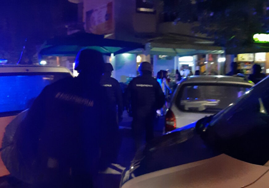 RACIJA KOD LAKTAŠA Policija oduzela pištolj i metke
