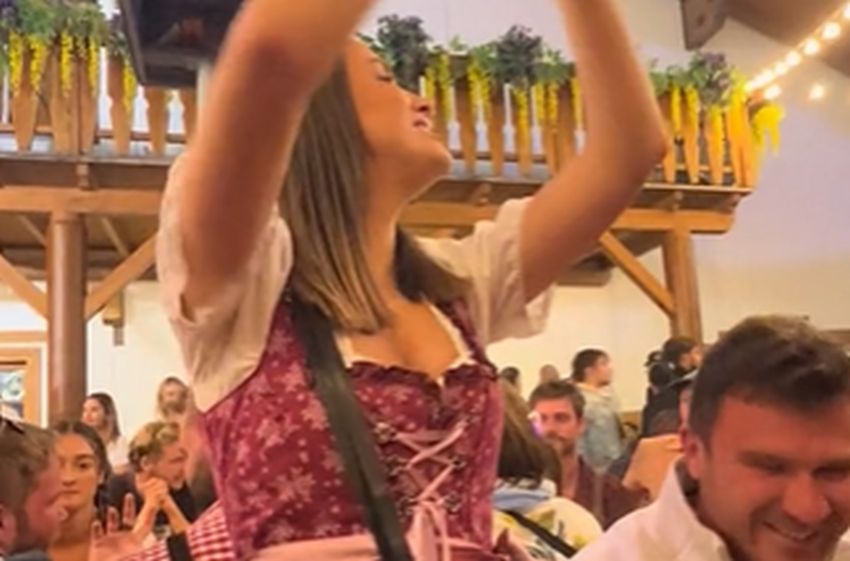 Snimak sa Oktoberfesta raznježio sve: Djevojka ustala, pa zapjevala čuvenu srpsku pjesmu (VIDEO)
