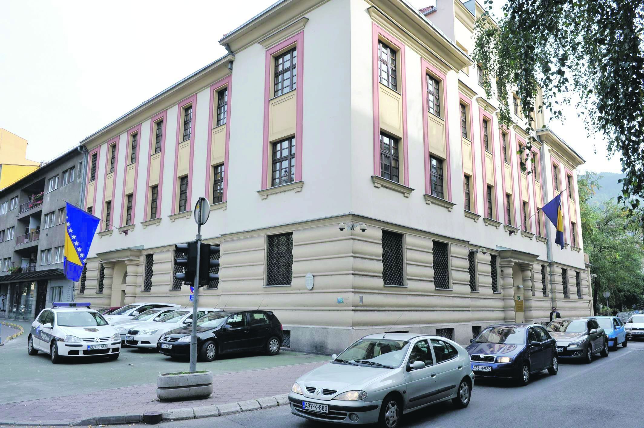DRAMA U SARAJEVU Predstavljali se kao pripadnici LGBT zajednice, pa pljačkali strance
