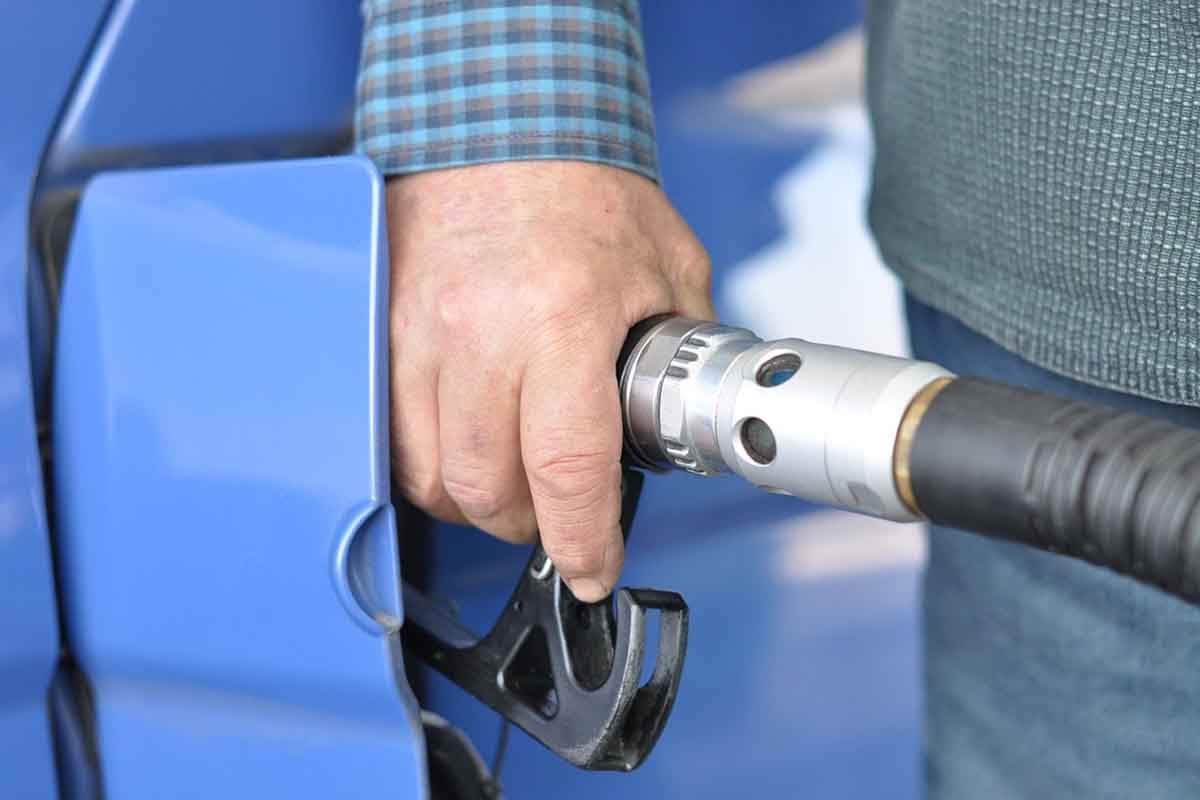 IMA ROK TRAJANJA Evo koliko gorivo smije da bude u rezervoaru automobila