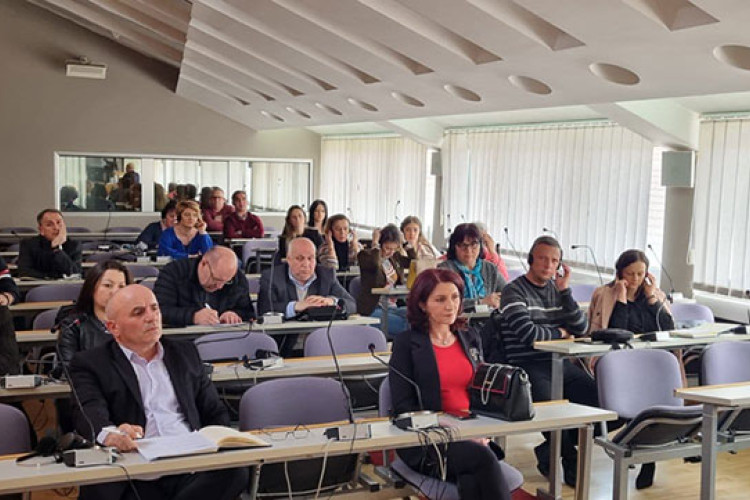 Albanska većina u Skupštini Bujanovca izglasala promjenu naziva škole Desanka Maksimović