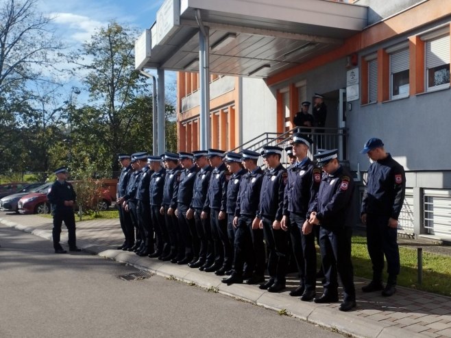MUP Srpske organizovao akciju dobrovoljnog darivanja krvi kadeta (FOTO)