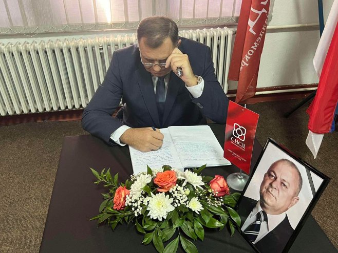 Dodik se upisao u knjigu žalosti povodom smrti Јerinića