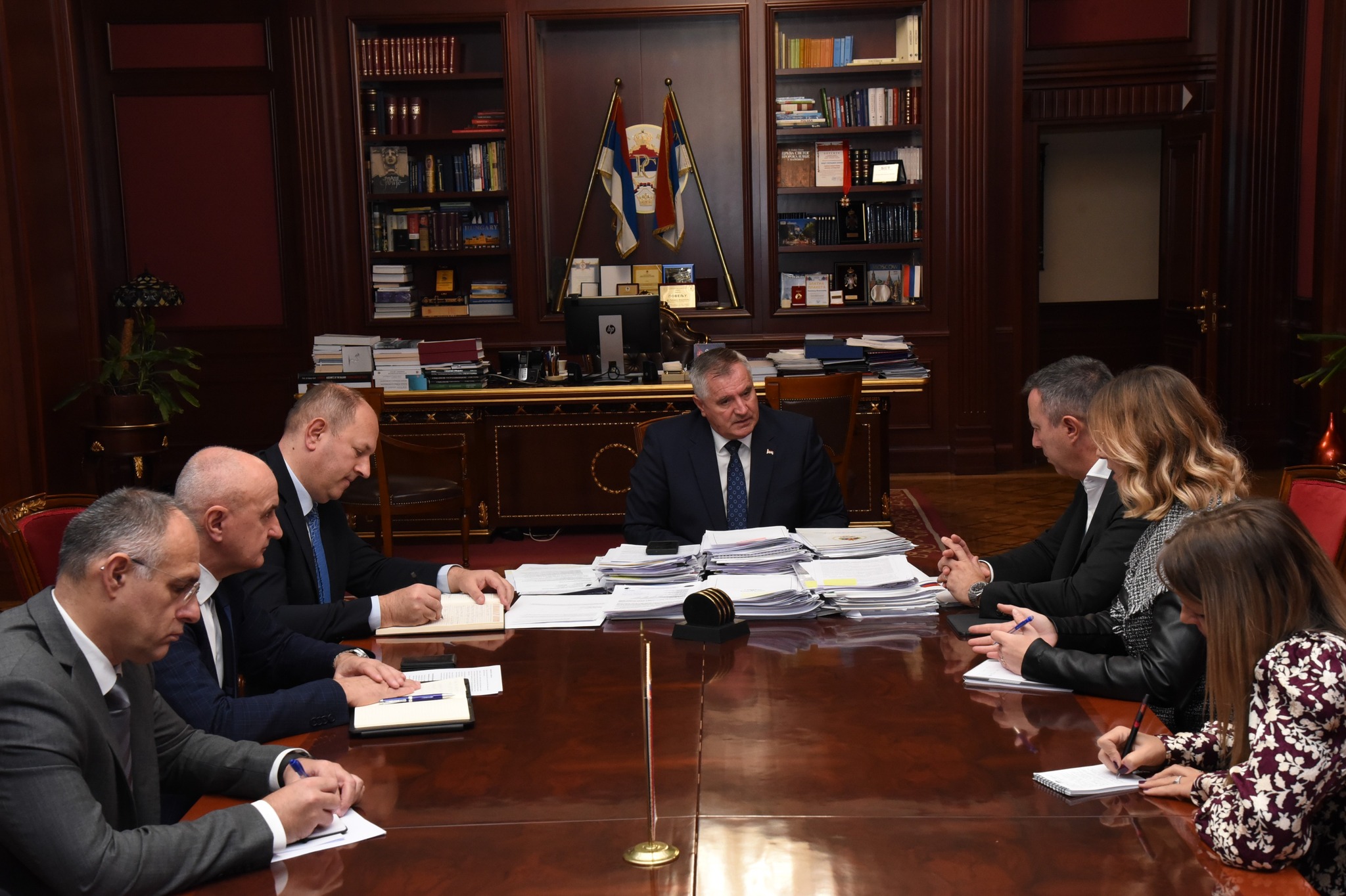IMA LI RJEŠENJA NA VIDIKU? Višković sa predstavnicima Unije poslodavaca o minimalnoj plati