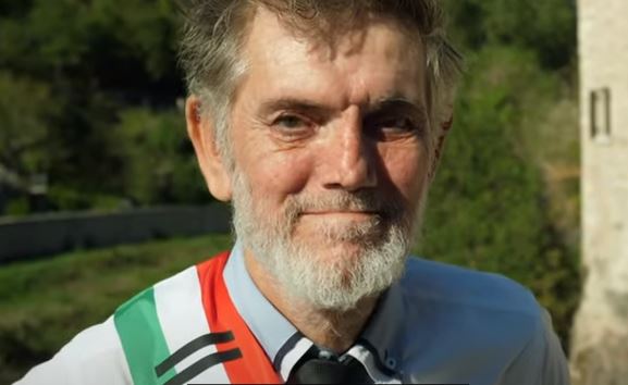 "PONOSAN SAM" Poldo dobio titulu najružnijeg čovjeka na svijetu (VIDEO)