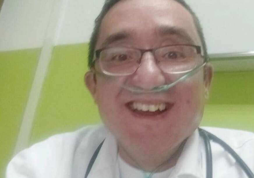 POSLJEDNJI POZDRAV DOKTORU I LAVU Doktor Aco koji je bio teško bolestan imao je jednu veliku želju: Kad bi Nole Đoković barem čuo, volio bih ga upoznati