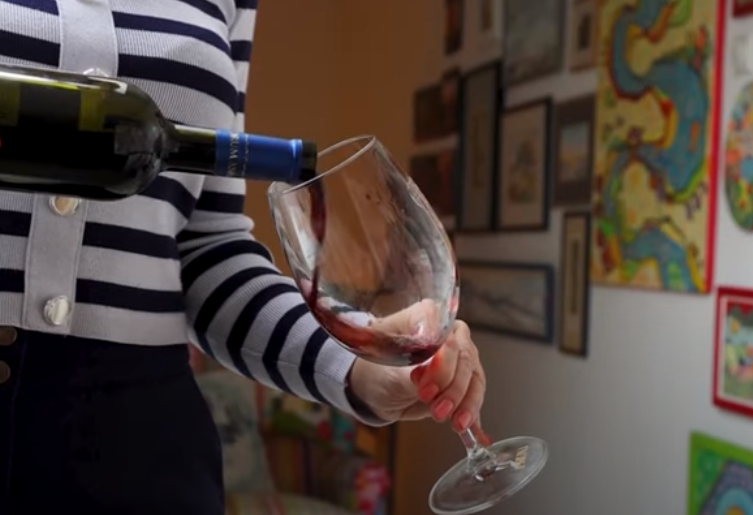 U VINU JE ISTINA: Umjetnica slika jedinstvenom tehnikom vinorel (VIDEO)