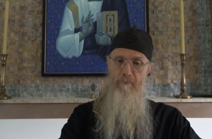 OŠTRIJI NEGO IKAD Monah Arsenije se obratio Srpkinjama: Nema više tajne da te zaintrigira malo