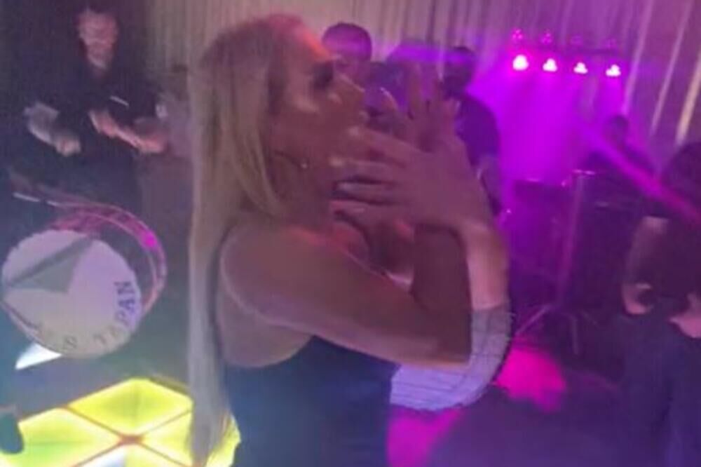 Jovana Jeremić oplela po Selmi Bajrami: “U Srbiji si zaradila milione, a pokazuješ dvoglavog orla” (FOTO)