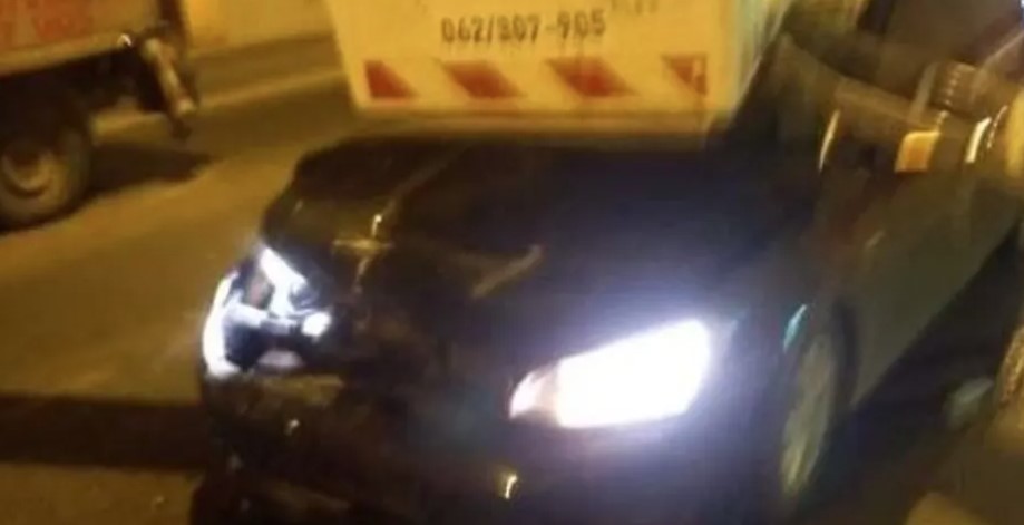 UŽAS NA PUTEVIMA BiH Golf se zabio u korpu autodizalice