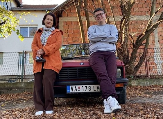 TRI GENERACIJE, JEDAN JUGO Marko nastavio porodičnu tradiciju: Vozim ga svaki dan (VIDEO)