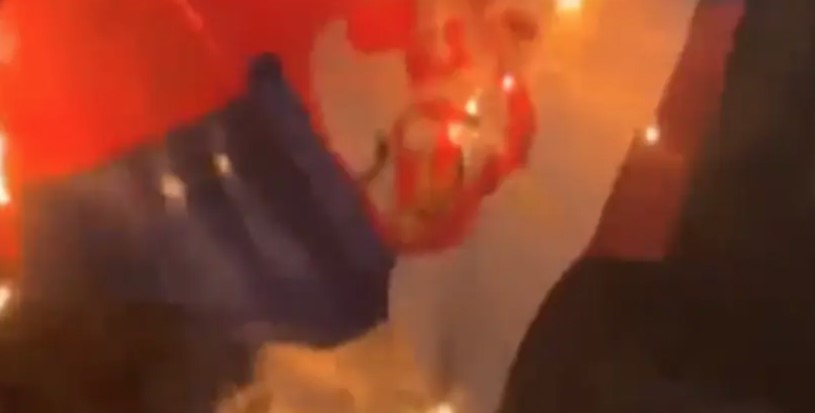 Beograd uputio protestnu notu Tirani zbog paljenja zastave Srbije (VIDEO)