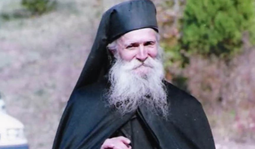 ZAŠTO NEKI LJUDI IMAJU SVE, A NEKI PATE Otac Tadej, cijenjeni pravoslavni monah i mislilac, objasnio smisao života
