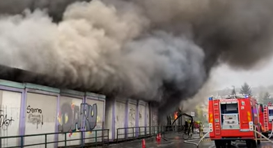 DRAMA U SARAJEVU Izbio veliki požar, vatra zahvatila pijacu (VIDEO)