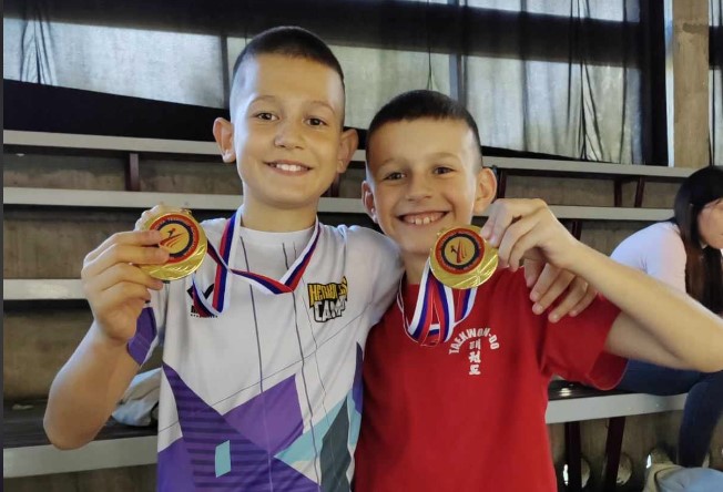ZA PRIJEDORČANE SAMO JE NEBO GRANICA Braća Timarac okićena još jednim priznanjem (FOTO)