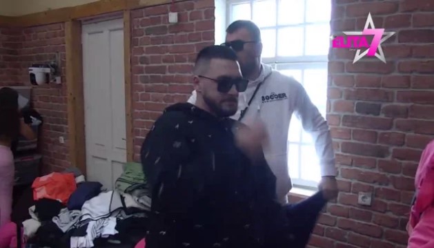 NE ŽELE DA IH ČUJE! Zola i Janjuš se našli u radionici sa Miljanom Kulić! Čolić sve vrijeme pratio šta mu ona radi iza leđa! (VIDEO)